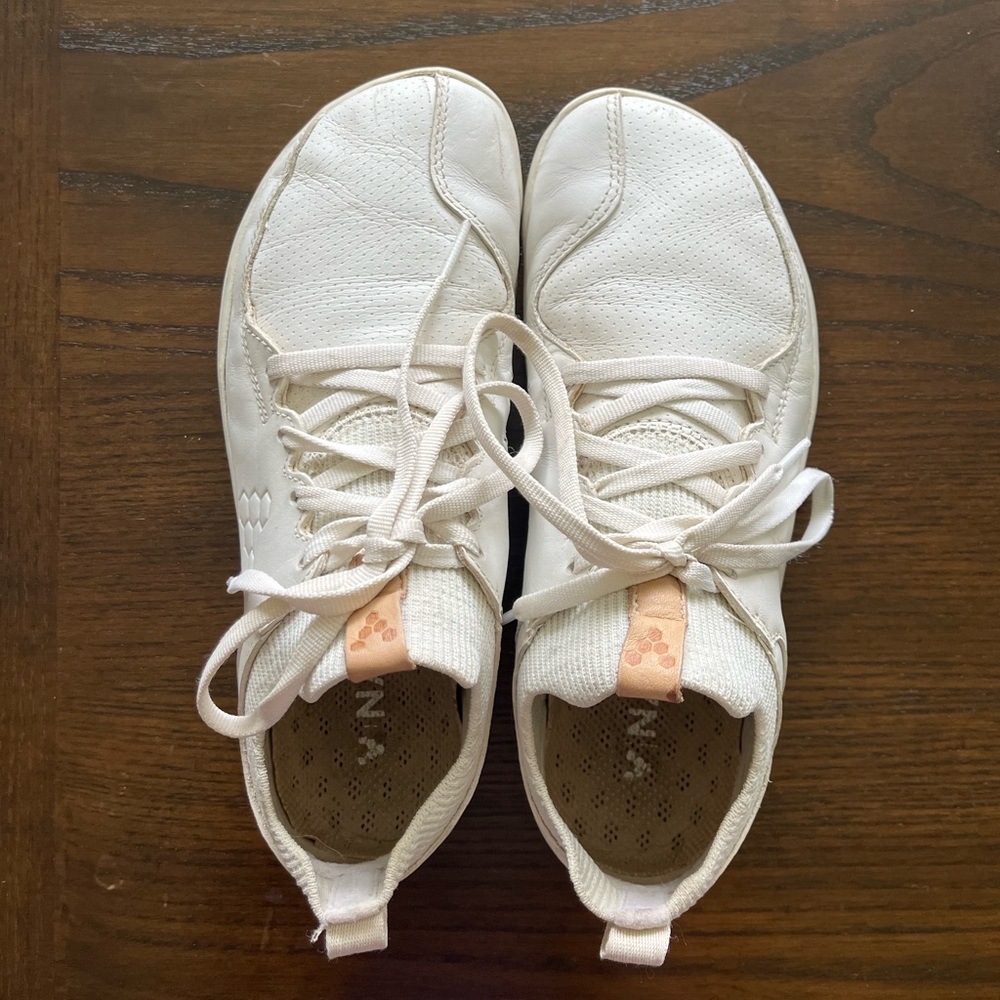 Vivobarefoot Sneaker